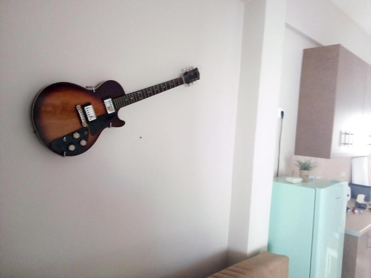 Just 9 Min From Acropolis Apartment Athens Ngoại thất bức ảnh