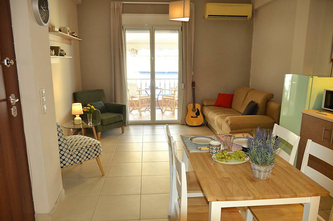 Just 9 Min From Acropolis Apartment Athens Ngoại thất bức ảnh